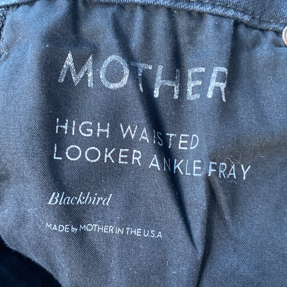 MOTHER High Waisted Looker Ankle Fray in Blackbird size 27 - Picture 8 of 16